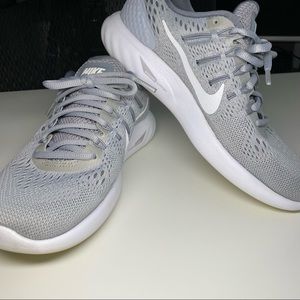 Women’s Nike Lunarglide Gray Running Shoes Size 8